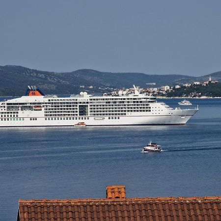 Apartmani Island Traù Esterno foto