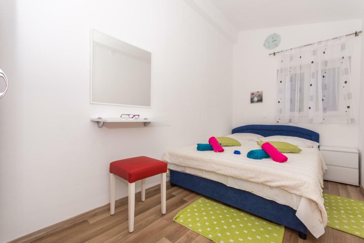 Apartmani Island Traù Esterno foto