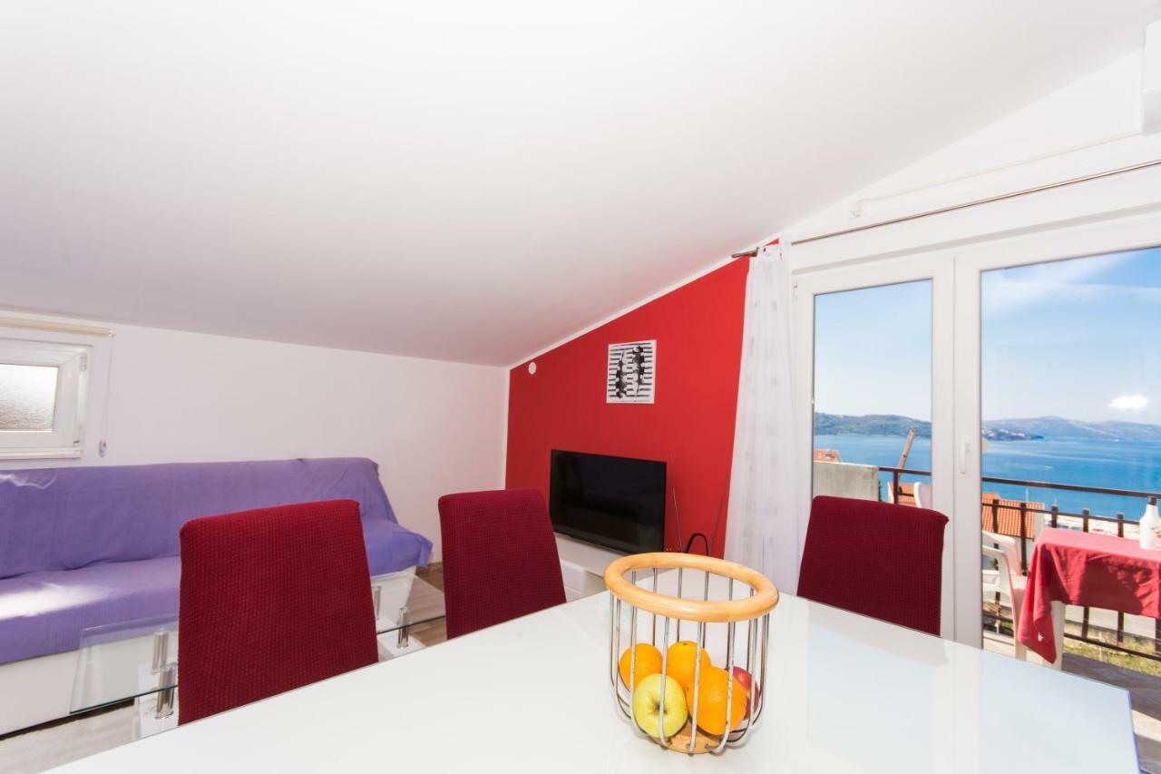 Apartmani Island Traù Esterno foto