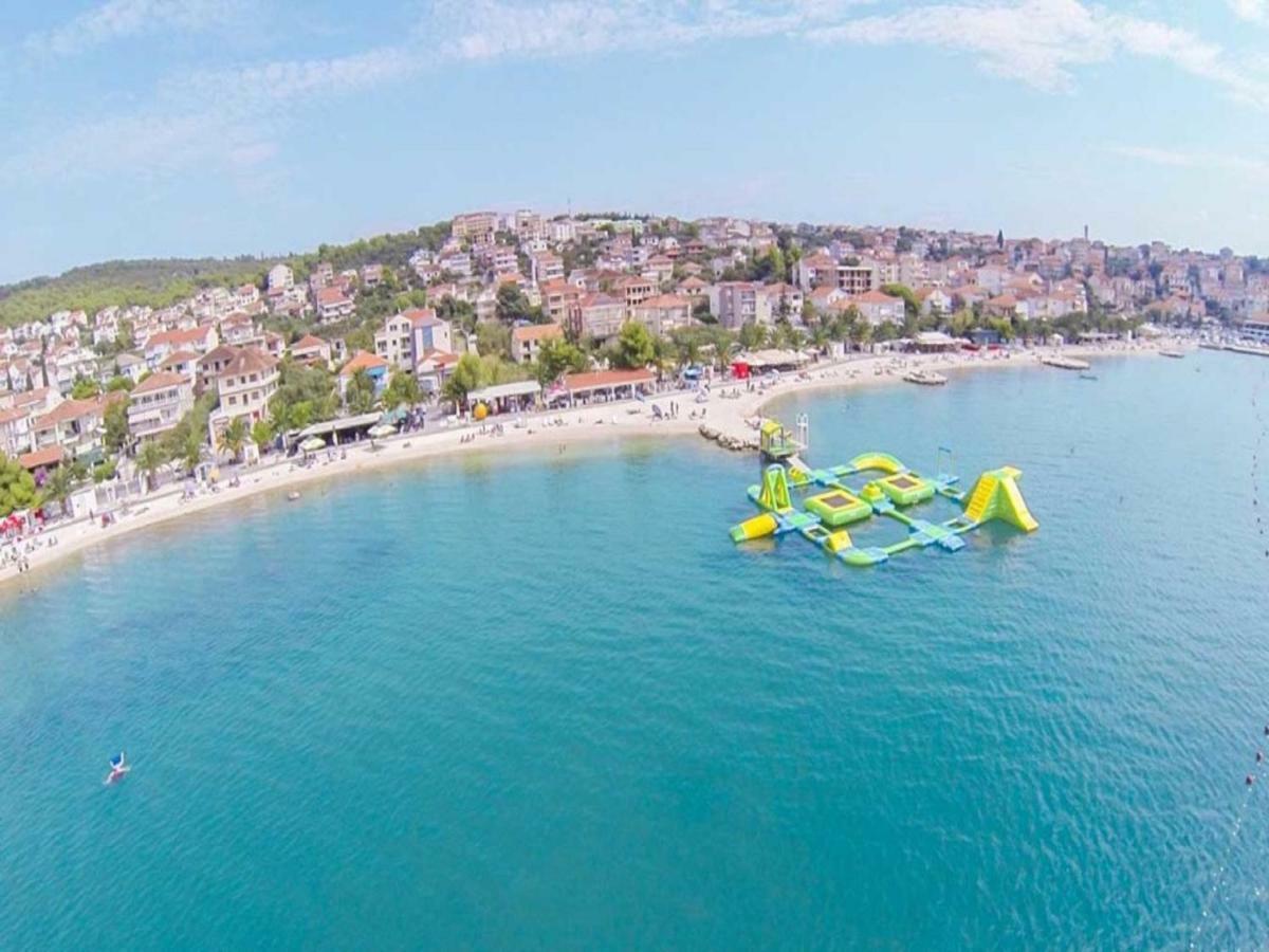 Apartmani Island Traù Esterno foto
